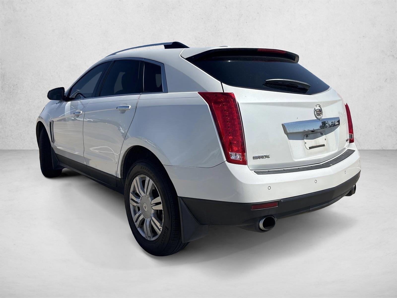 2015 Cadillac SRX Luxury photo 3