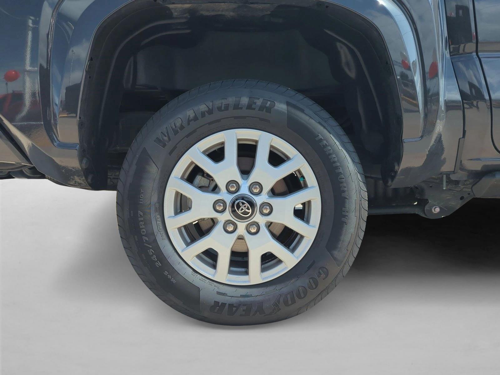 2025 Toyota Tacoma SR5 - Photo 21