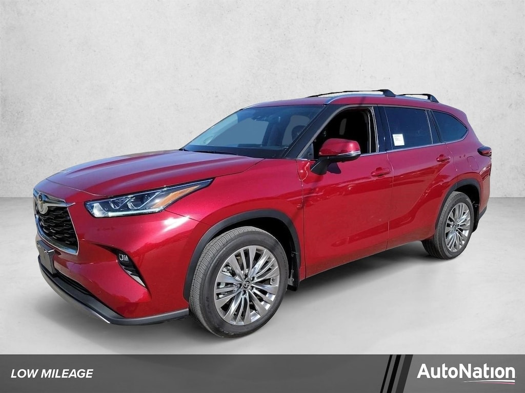 Used 2026 Toyota Highlander Platinum SUV