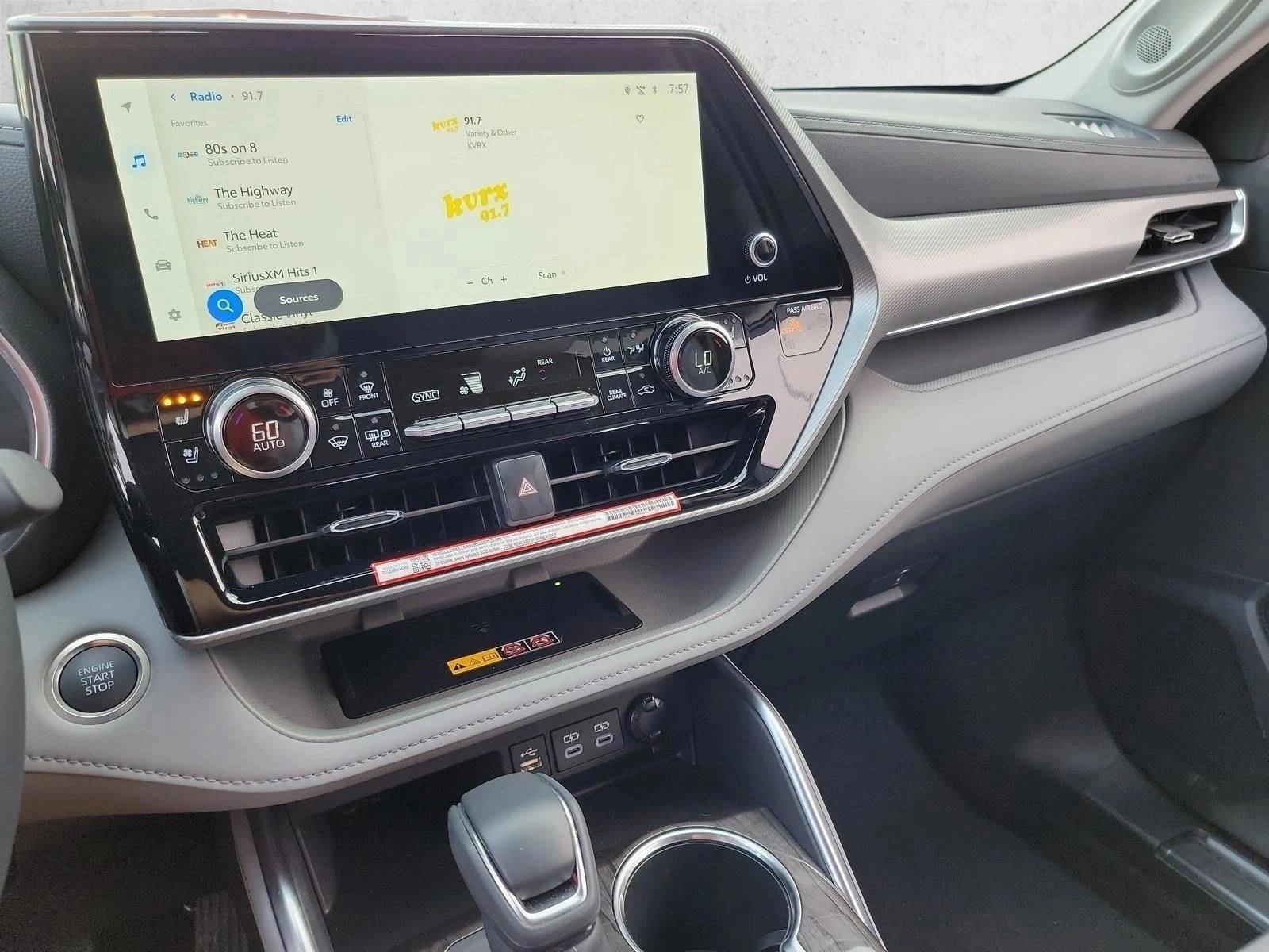 2026 Toyota Highlander Platinum - Photo 20