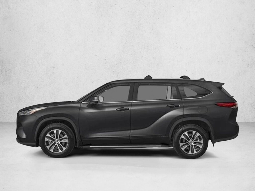 Used 2026 Toyota Highlander Hybrid XLE SUV