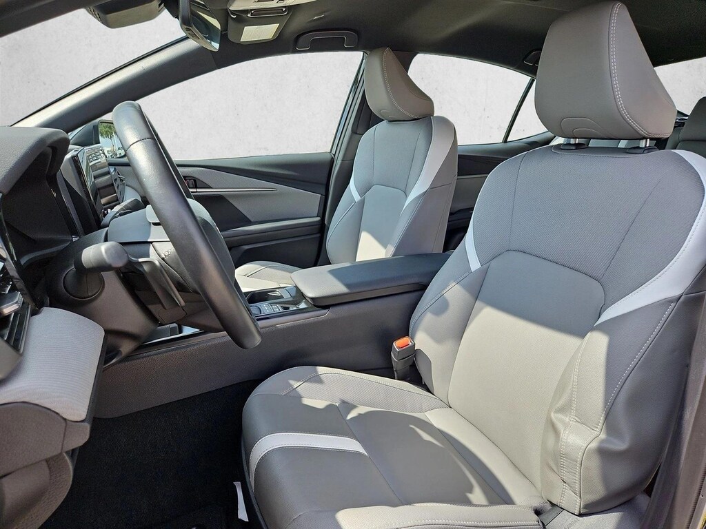 Used 2025 Toyota Camry SE Sedan