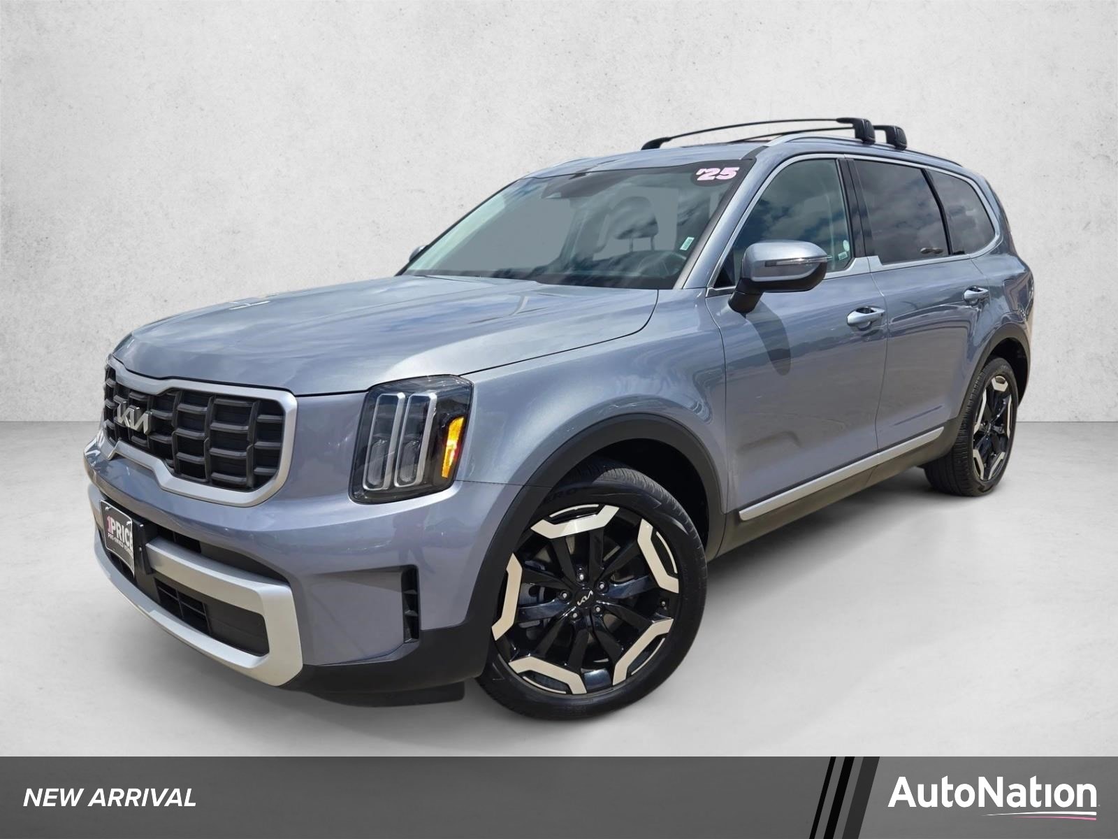 2025 Kia Telluride S AWD's photo