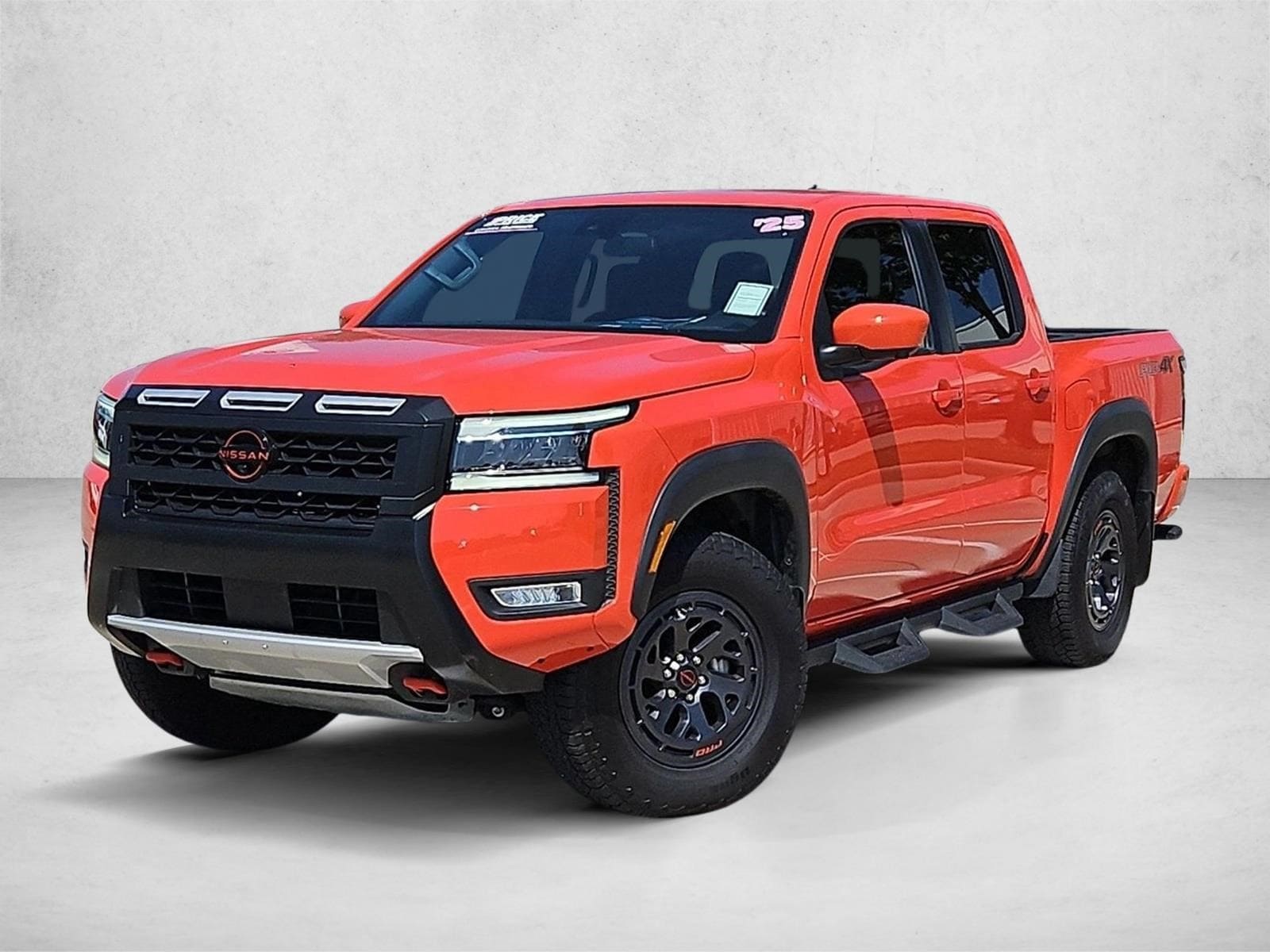 2025 Nissan Frontier PRO-4X Crew Cab 4X4's photo