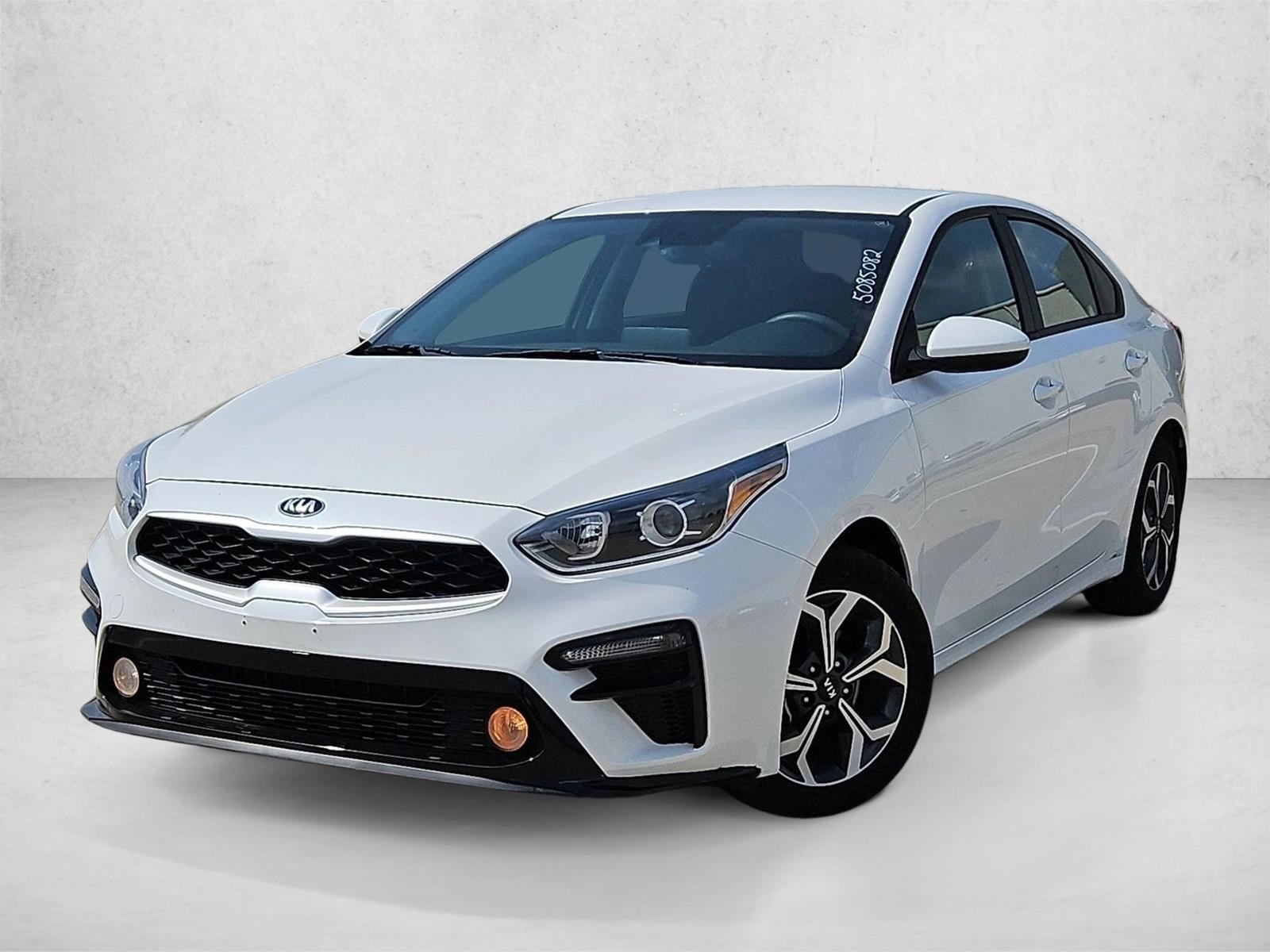 2021 Kia Forte LXS AT's photo