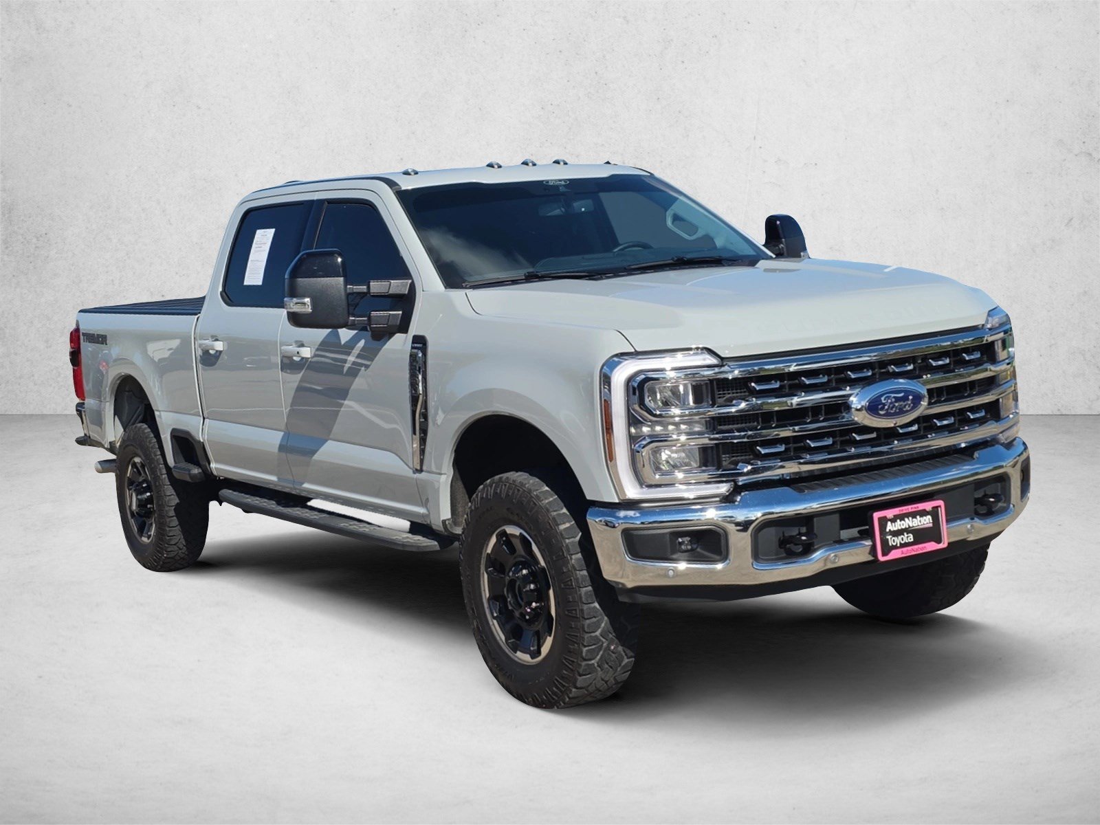 Used 2025 Ford F-250 Lariat Truck Crew Cab