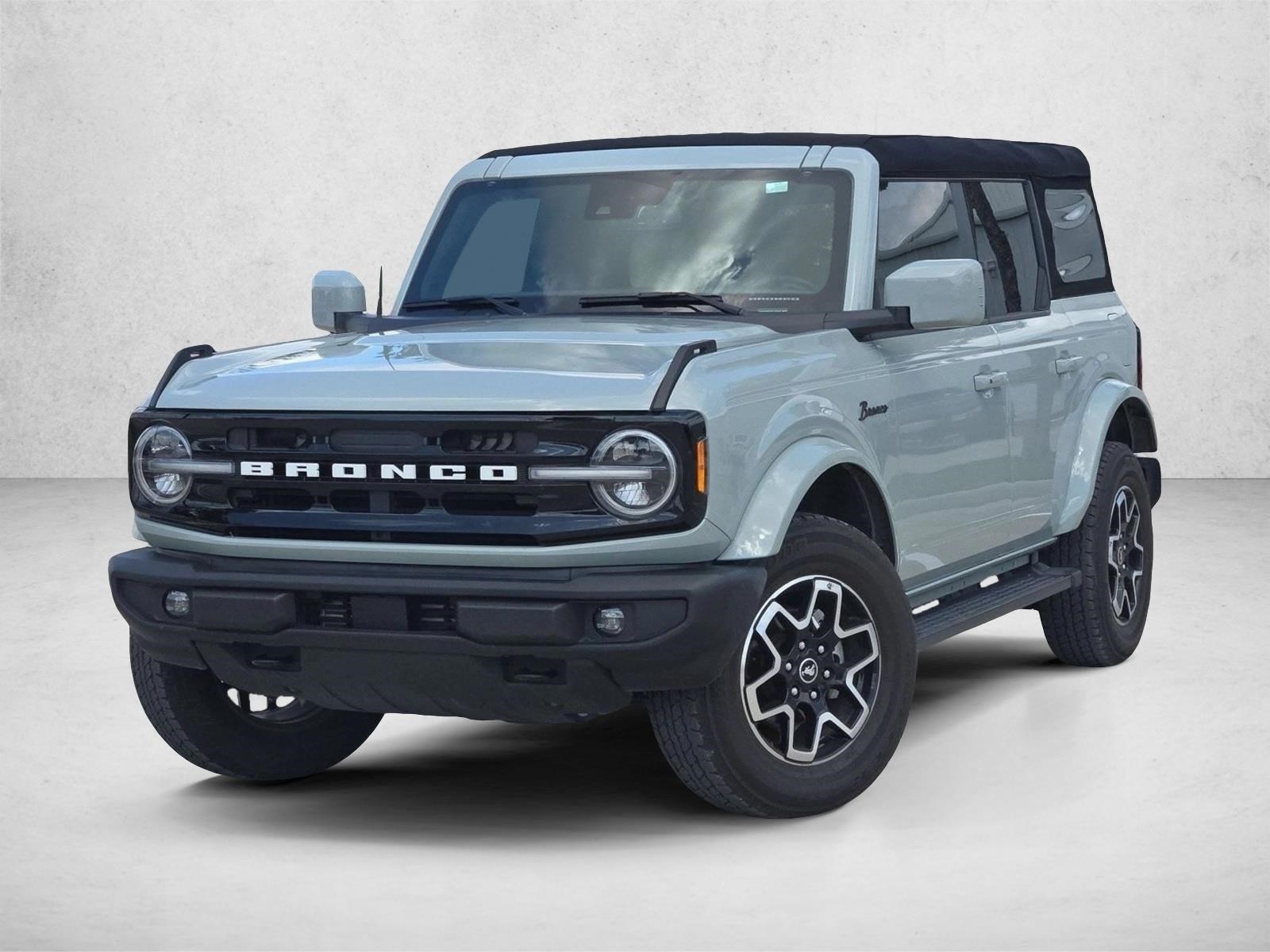 2024 Ford Bronco Outer Banks 4x4's photo