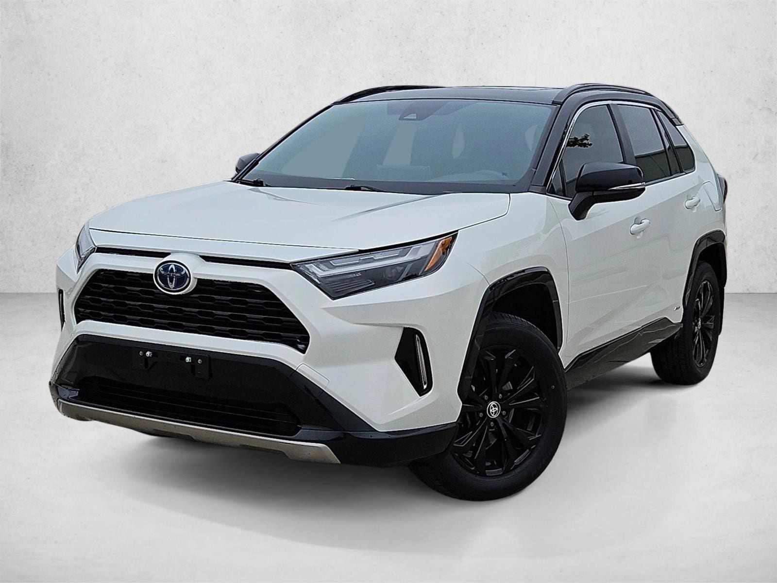 2022 Toyota RAV4 XSE's photo