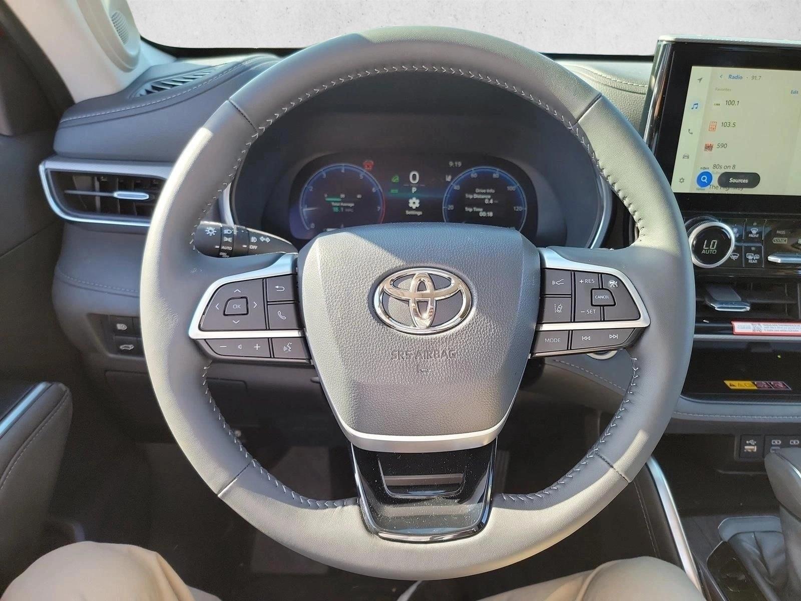 2026 Toyota Highlander Platinum - Photo 19
