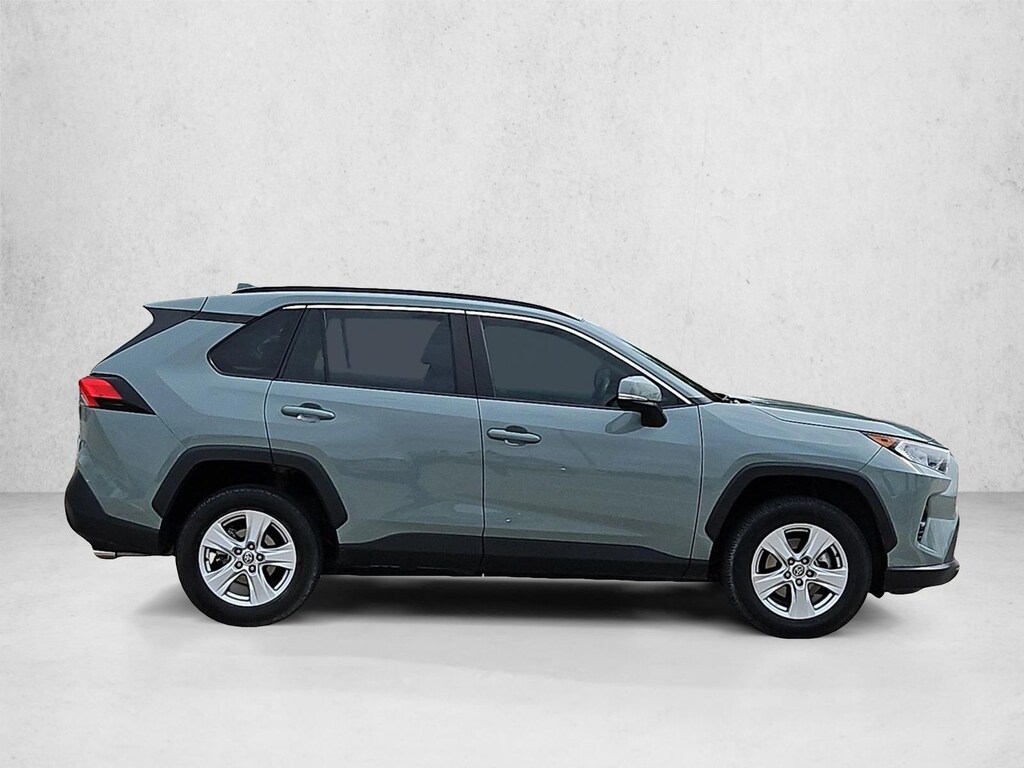 Used 2021 Toyota RAV4 XLE SUV