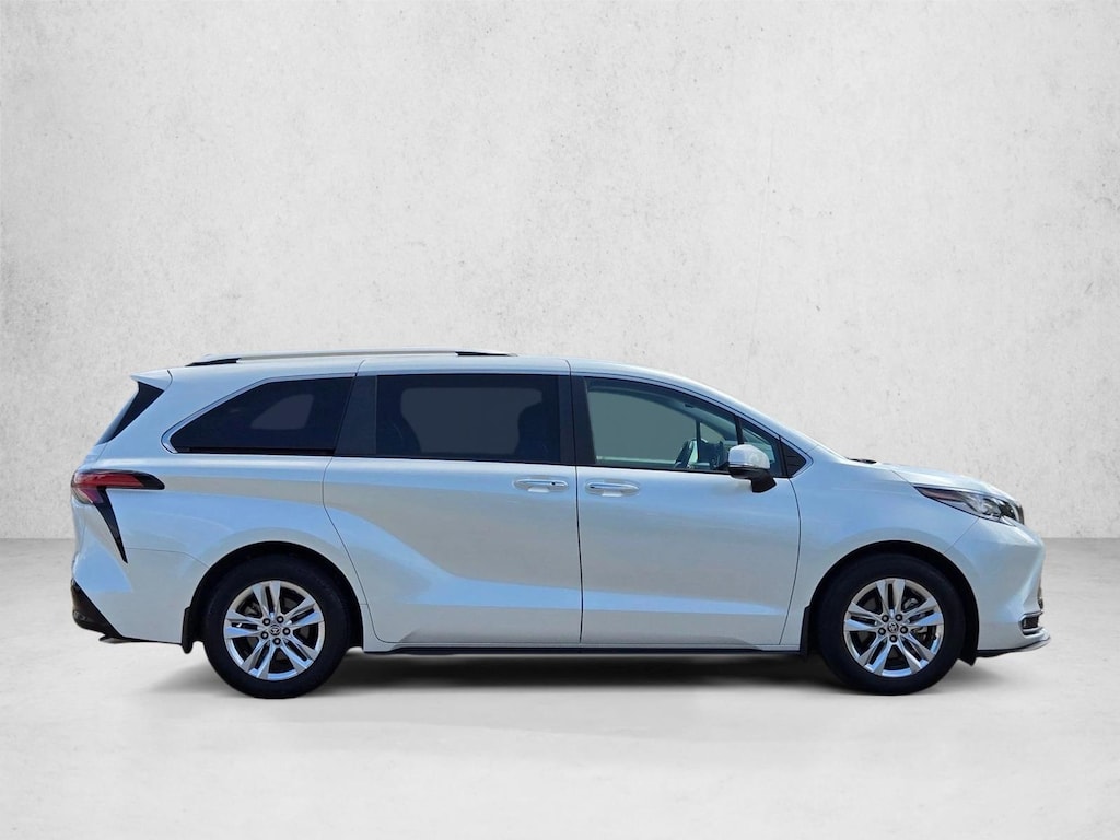 Used 2023 Toyota Sienna Limited 7 Passenger Van Passenger Van