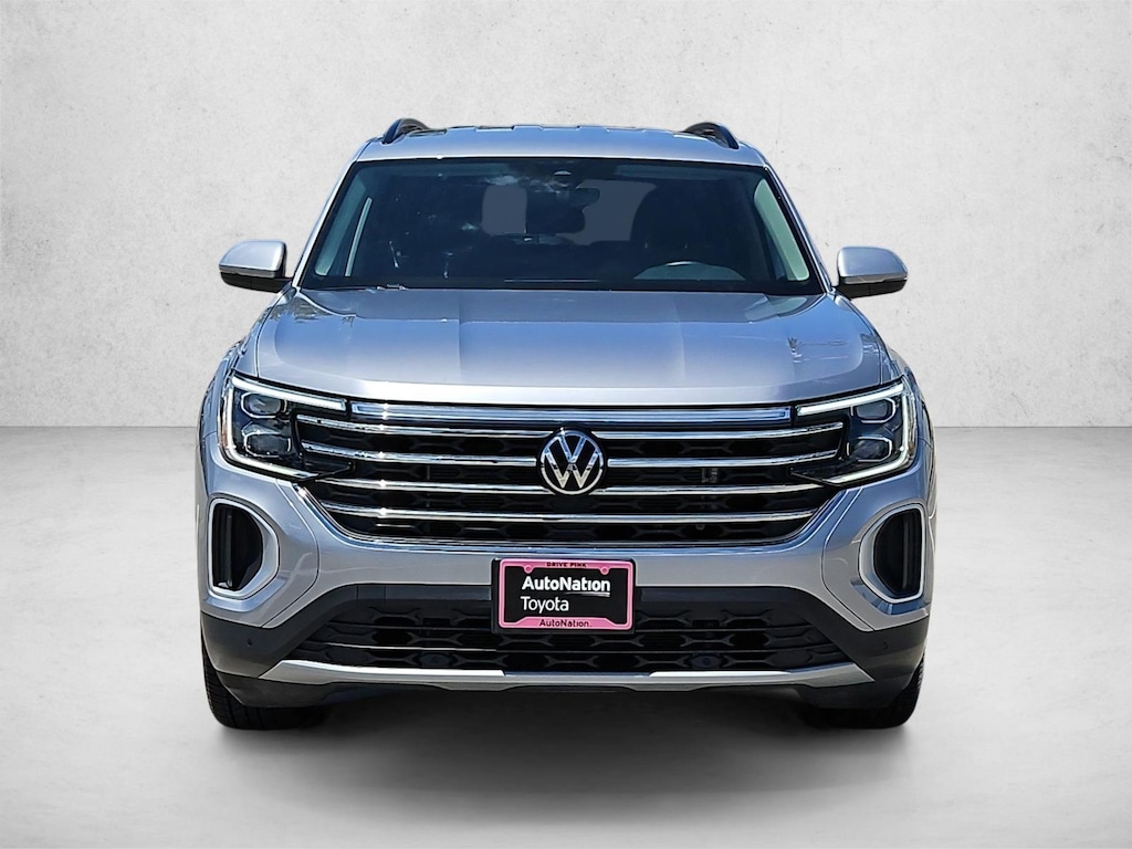 Used 2025 Volkswagen Atlas 2.0T SE w/Technology SUV