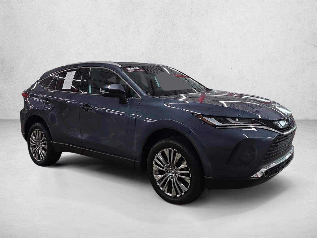 Used 2023 Toyota Venza XLE SUV