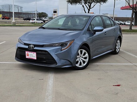 2025 Toyota Corolla LE Sedan