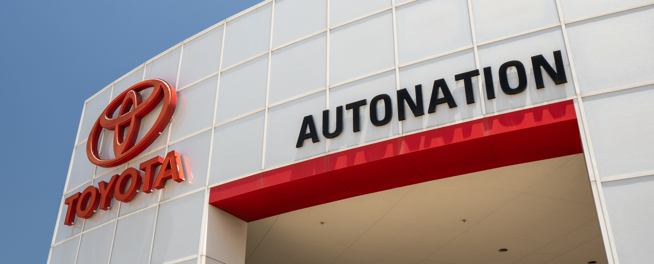 Exterior view of AutoNation Toyota Gulf Freeway