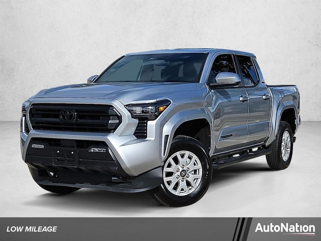Used 2025 Toyota Tacoma SR5 Truck Double Cab