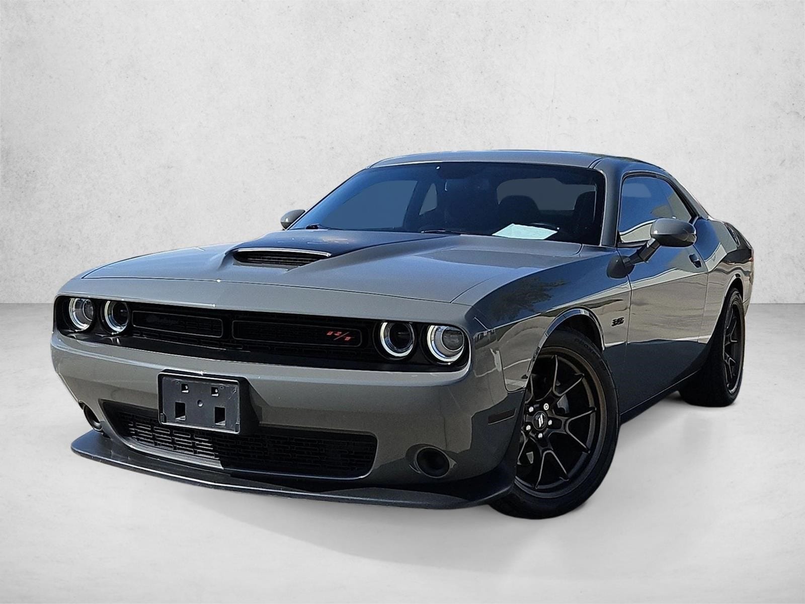 2023 Dodge Challenger R/T's photo