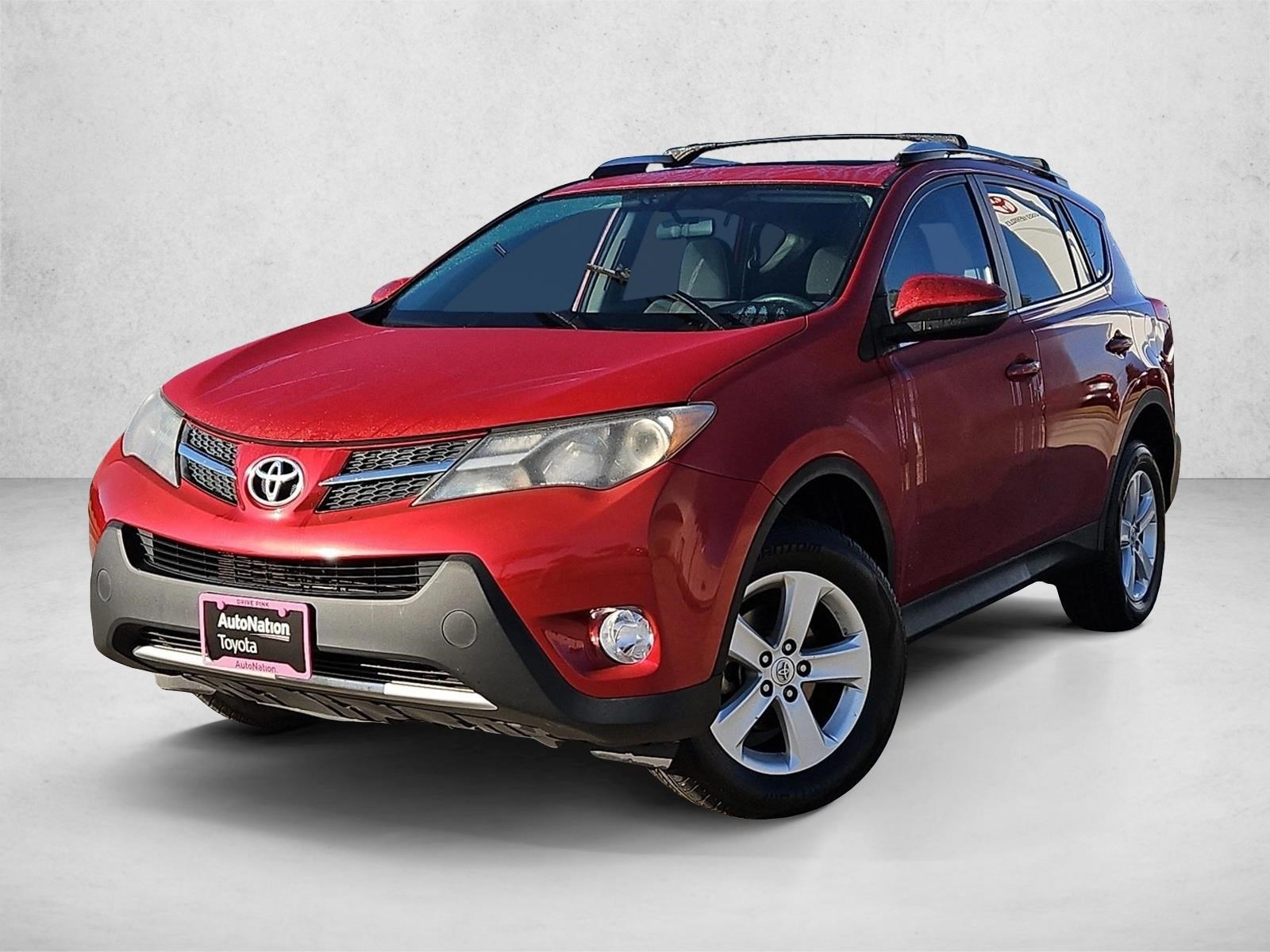 2014 Toyota RAV4 XLE's photo