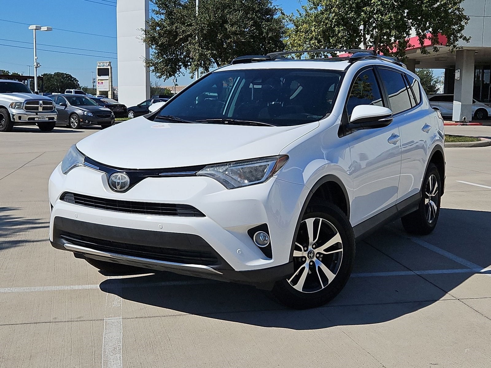 2018 Toyota RAV4 XLE