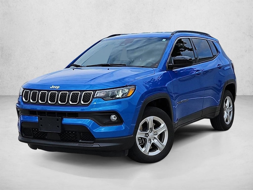 Used 2024 Jeep Compass Latitude SUV