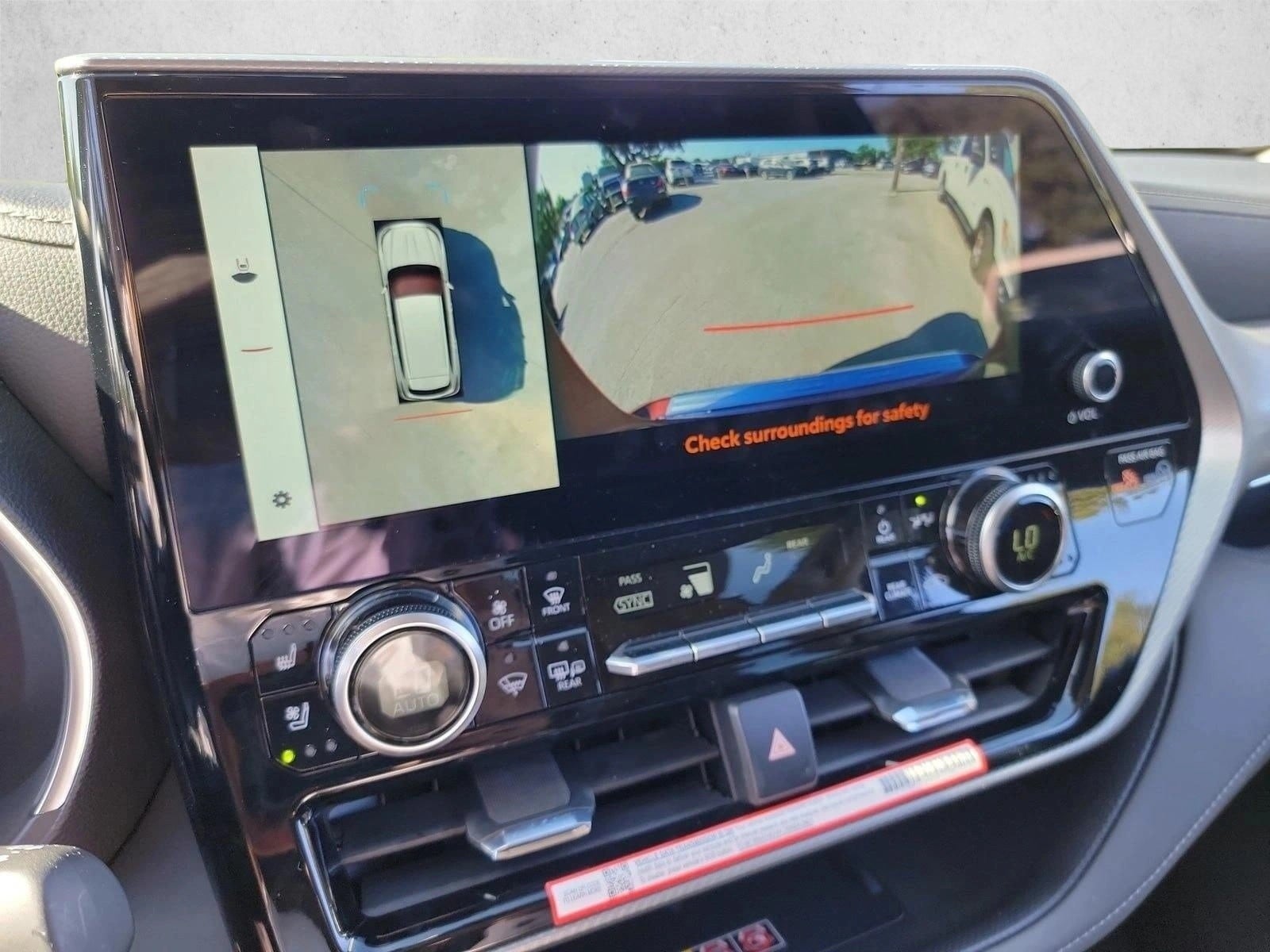 2026 Toyota Highlander Platinum - Photo 23