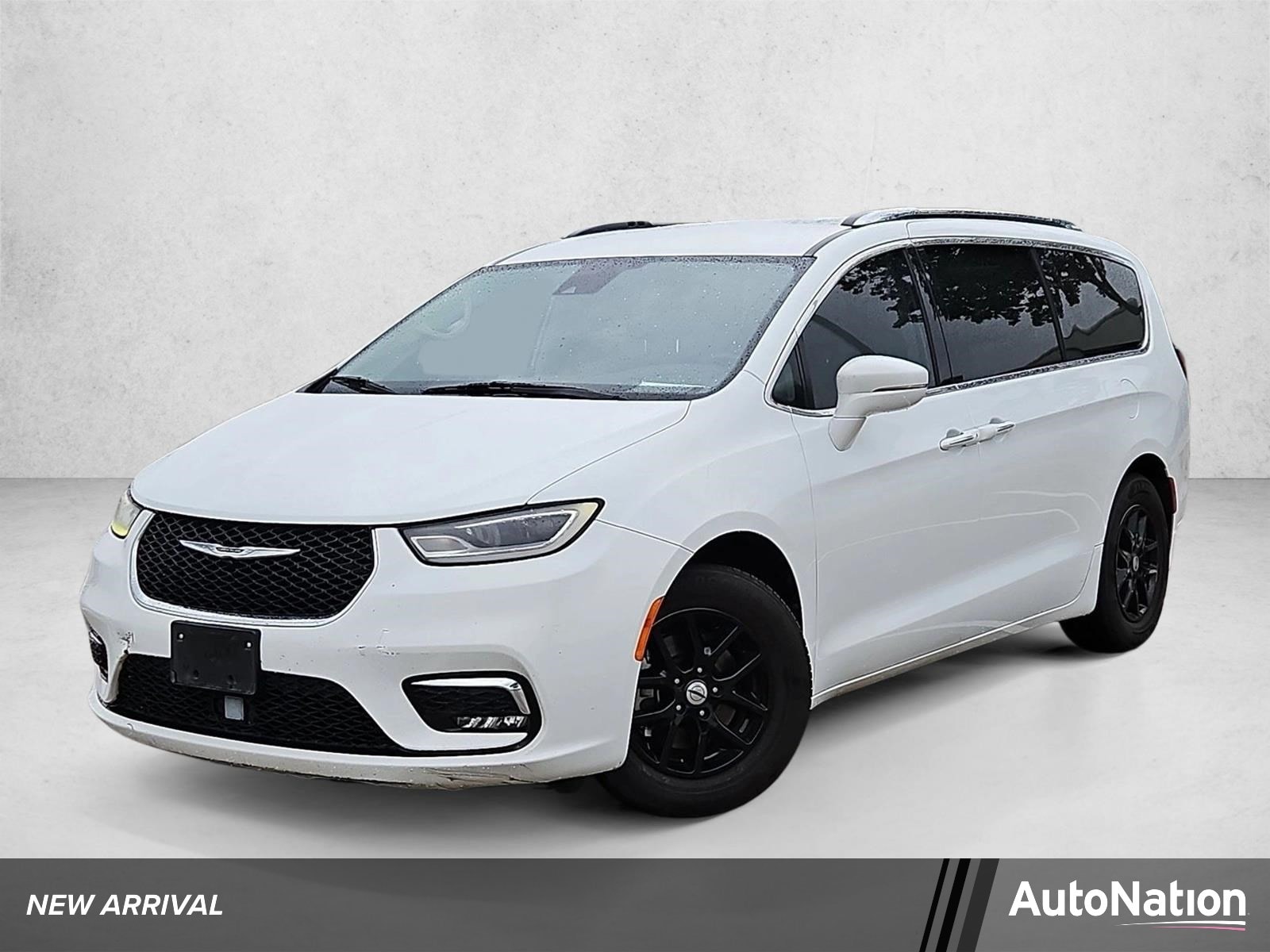 2021 Chrysler Pacifica Touring L's photo
