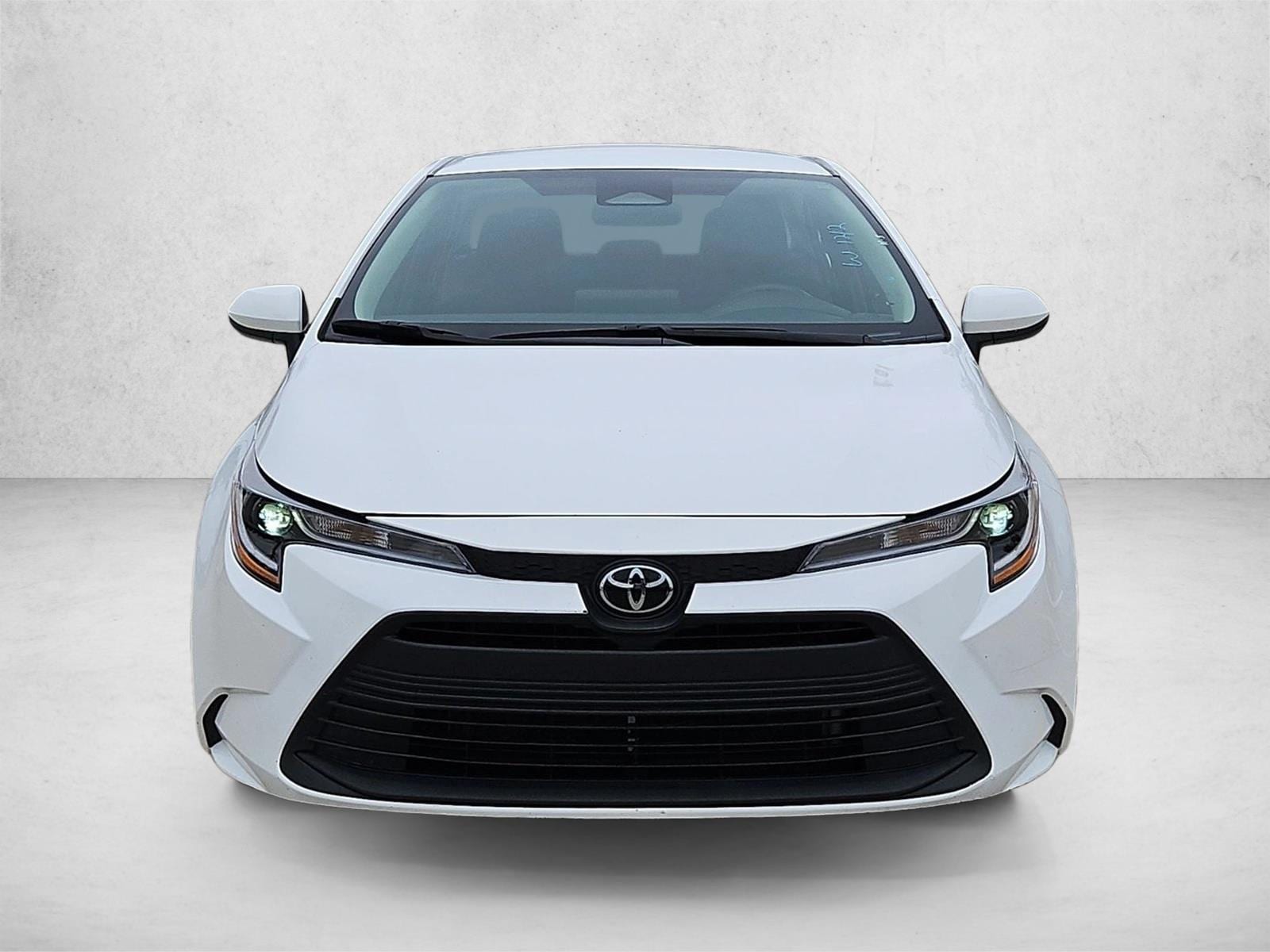 Used 2024 Toyota Corolla LE with VIN 5YFB4MDE5RP107476 for sale in Northfield, Minnesota