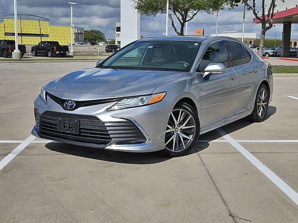 Used 2024 Toyota Camry XLE Sedan