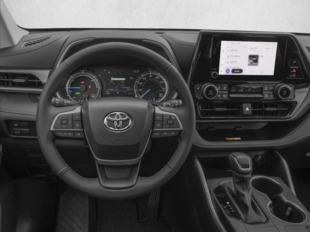 Used 2026 Toyota Highlander Hybrid XLE SUV