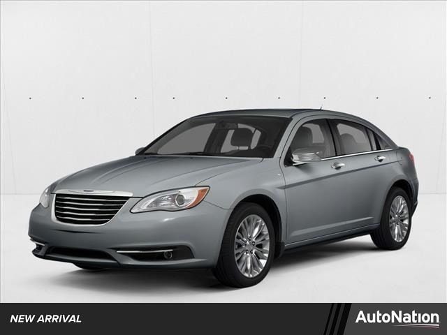 2014 Chrysler 200 LX's photo