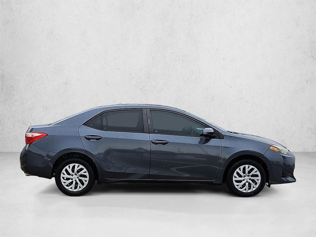 Used 2017 Toyota Corolla LE Sedan