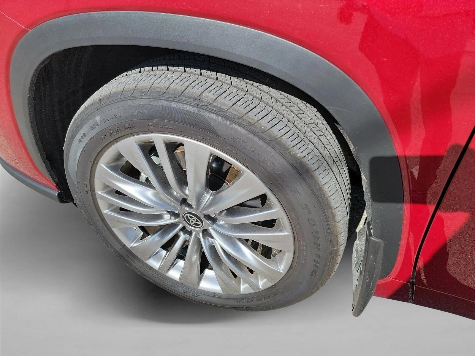 2026 Toyota Highlander Platinum - Photo 9