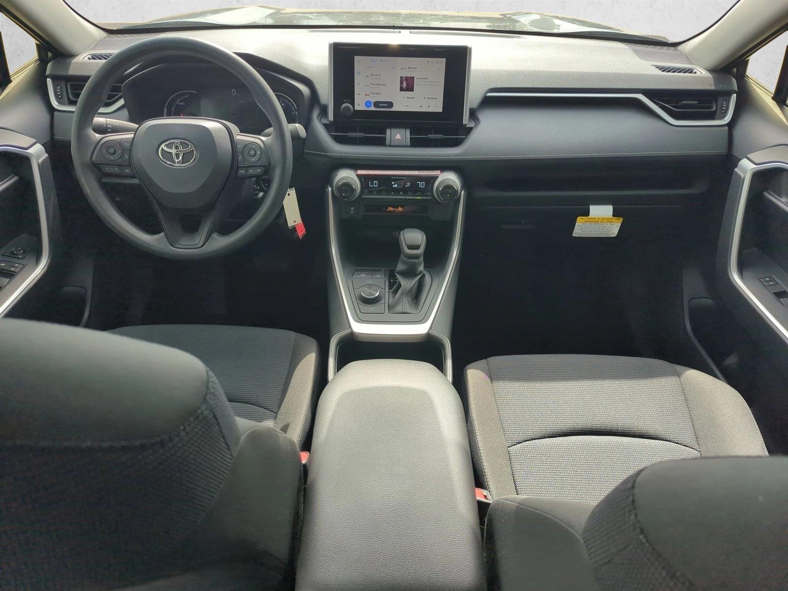 2025 Toyota RAV4 LE - Photo 17