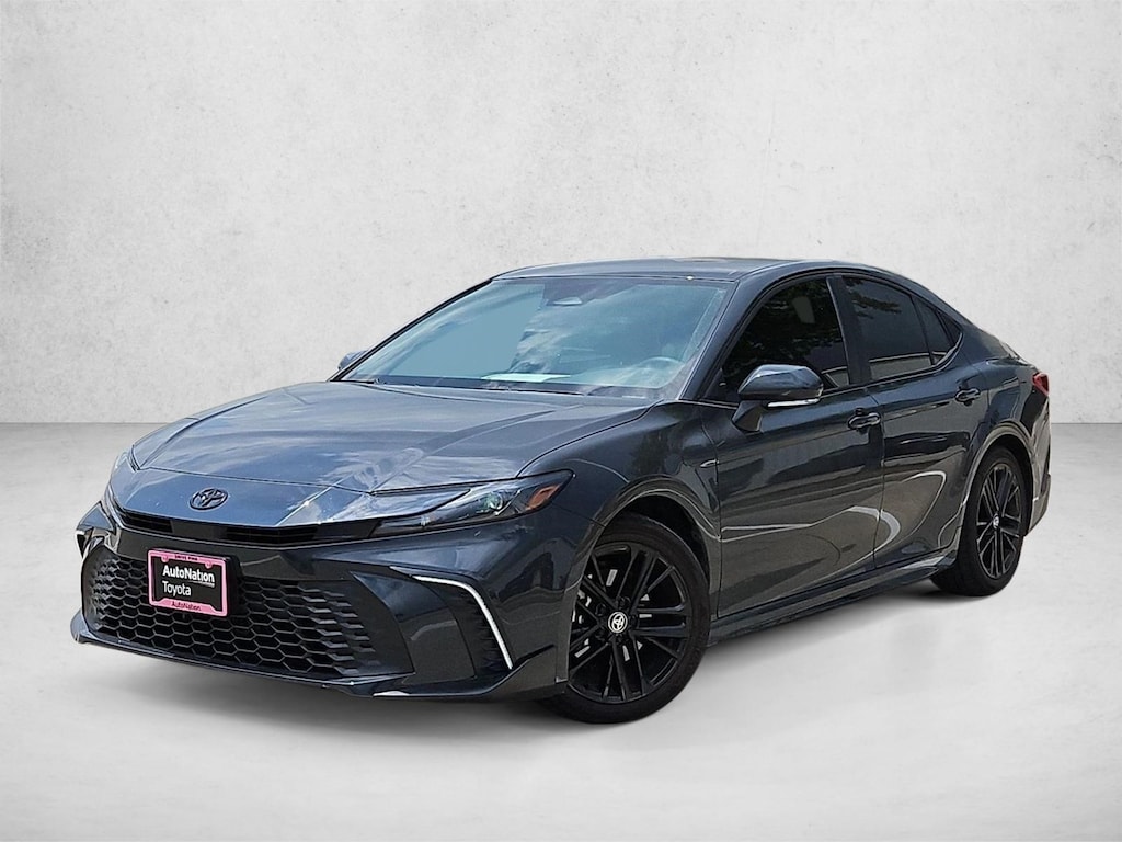 Used 2026 Toyota Camry SE Sedan