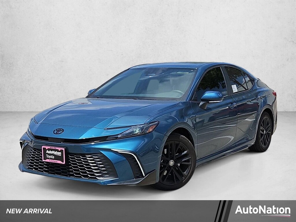 Used 2026 Toyota Camry SE Sedan