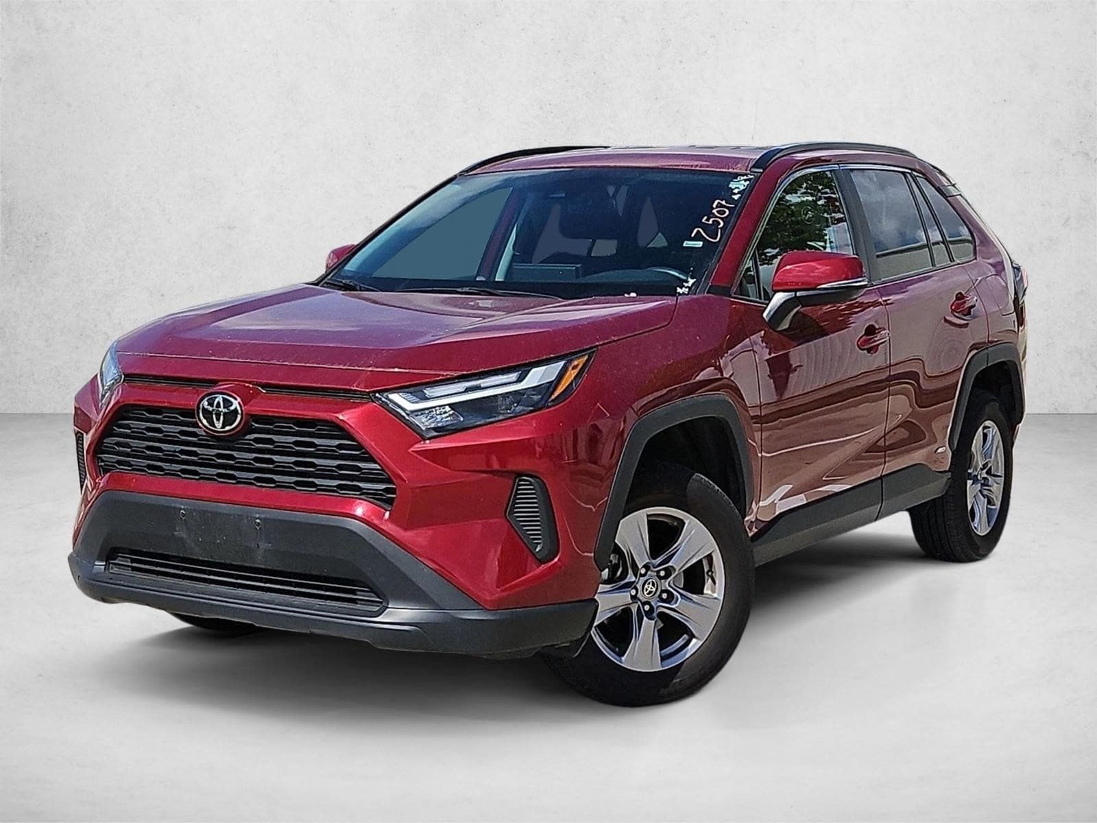 2025 Toyota RAV4 Hybrid XLE AWD's photo