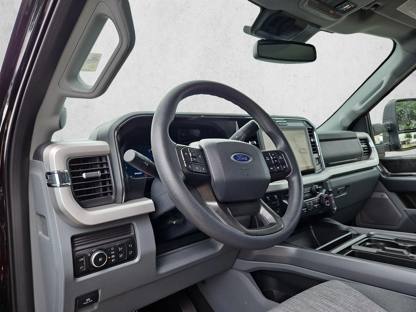 2026 Ford F-250 Super Duty XLT - Photo 9