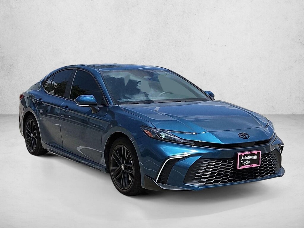 Used 2026 Toyota Camry SE Sedan