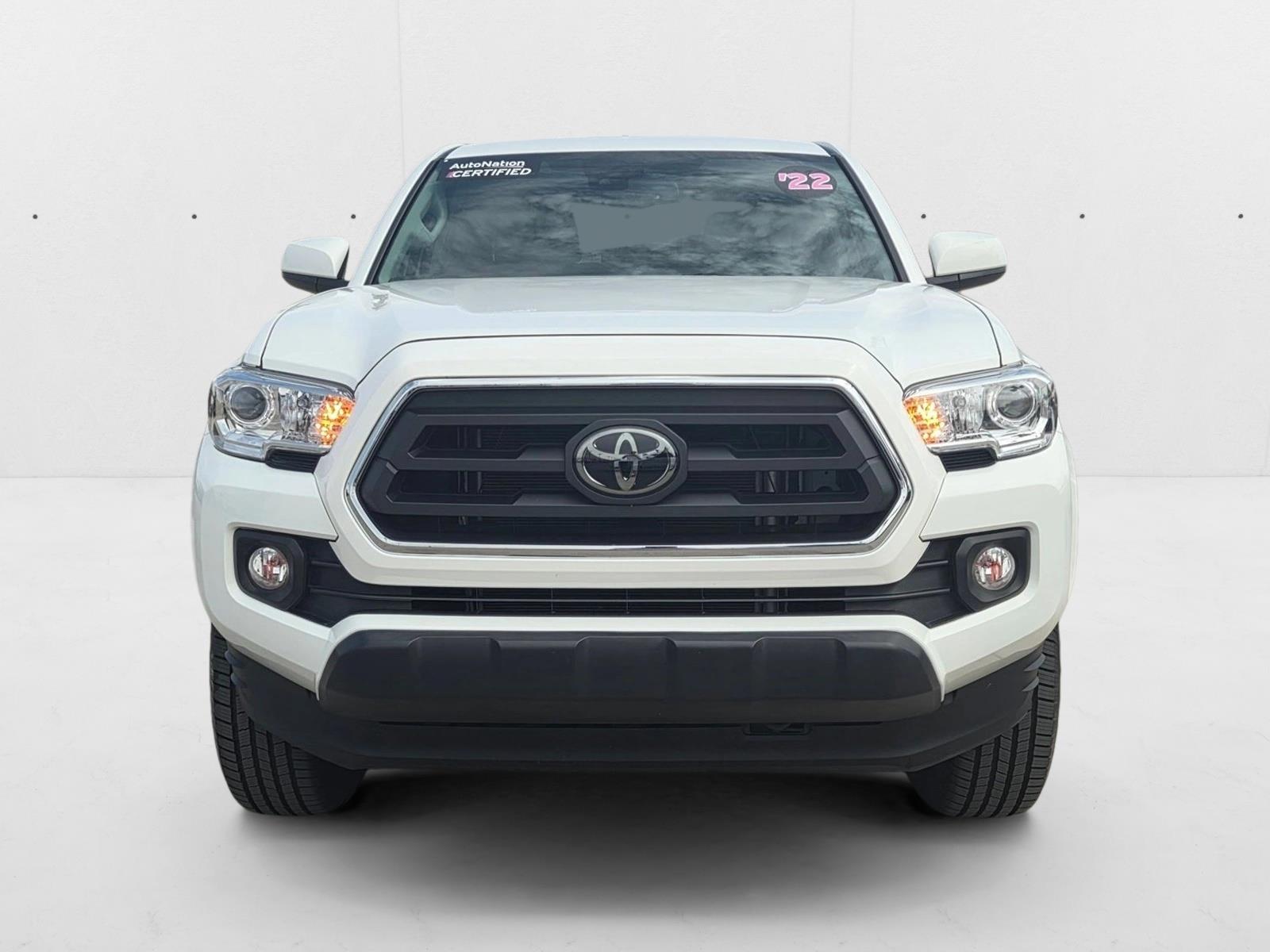 2022 Toyota Tacoma SR5 V6 photo 2