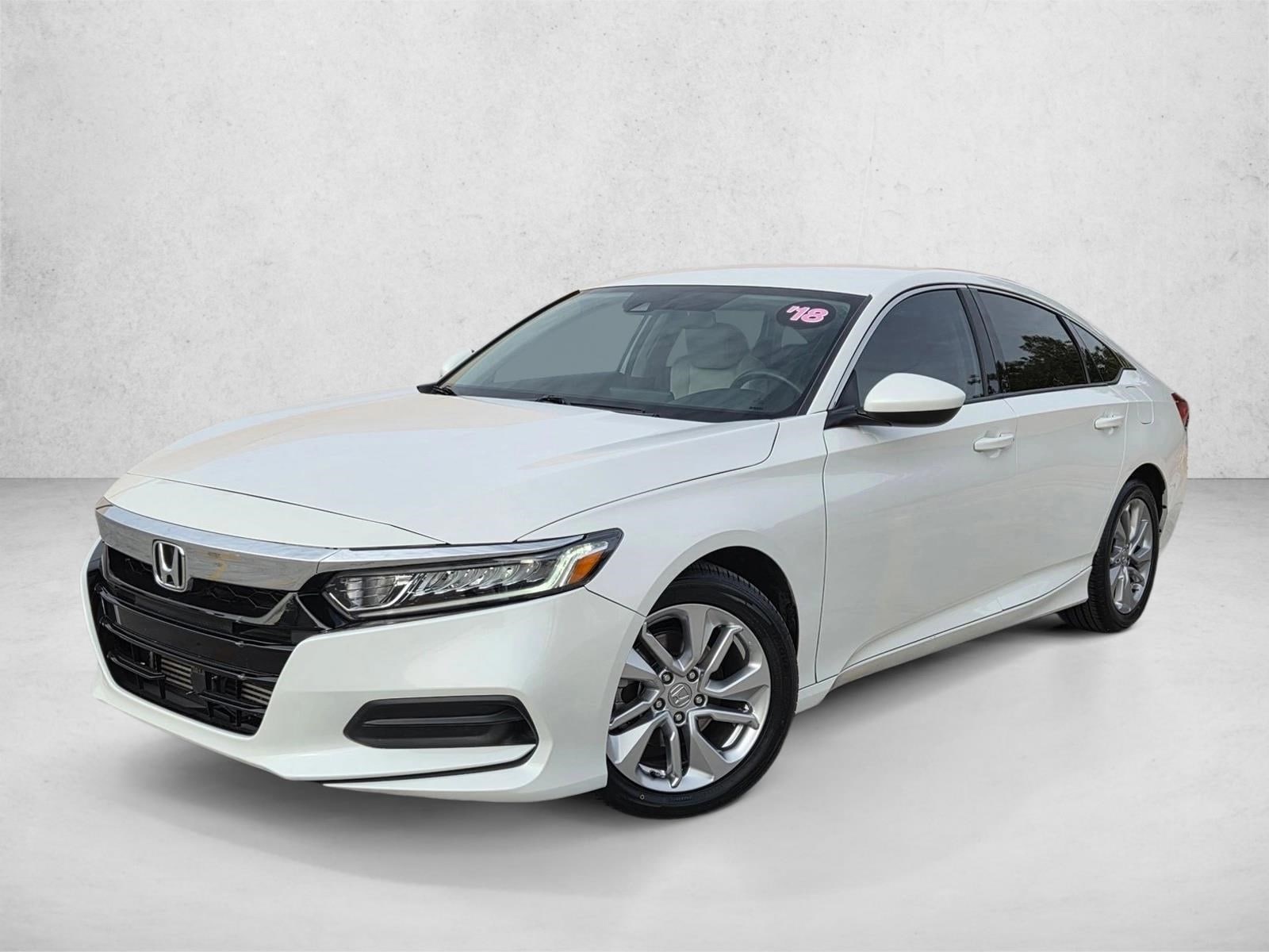 2018 Honda Accord LX's photo