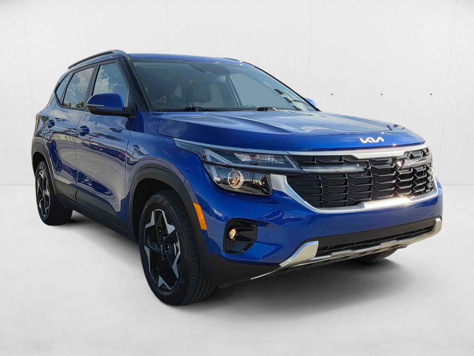 2025 Kia Seltos S photo 3