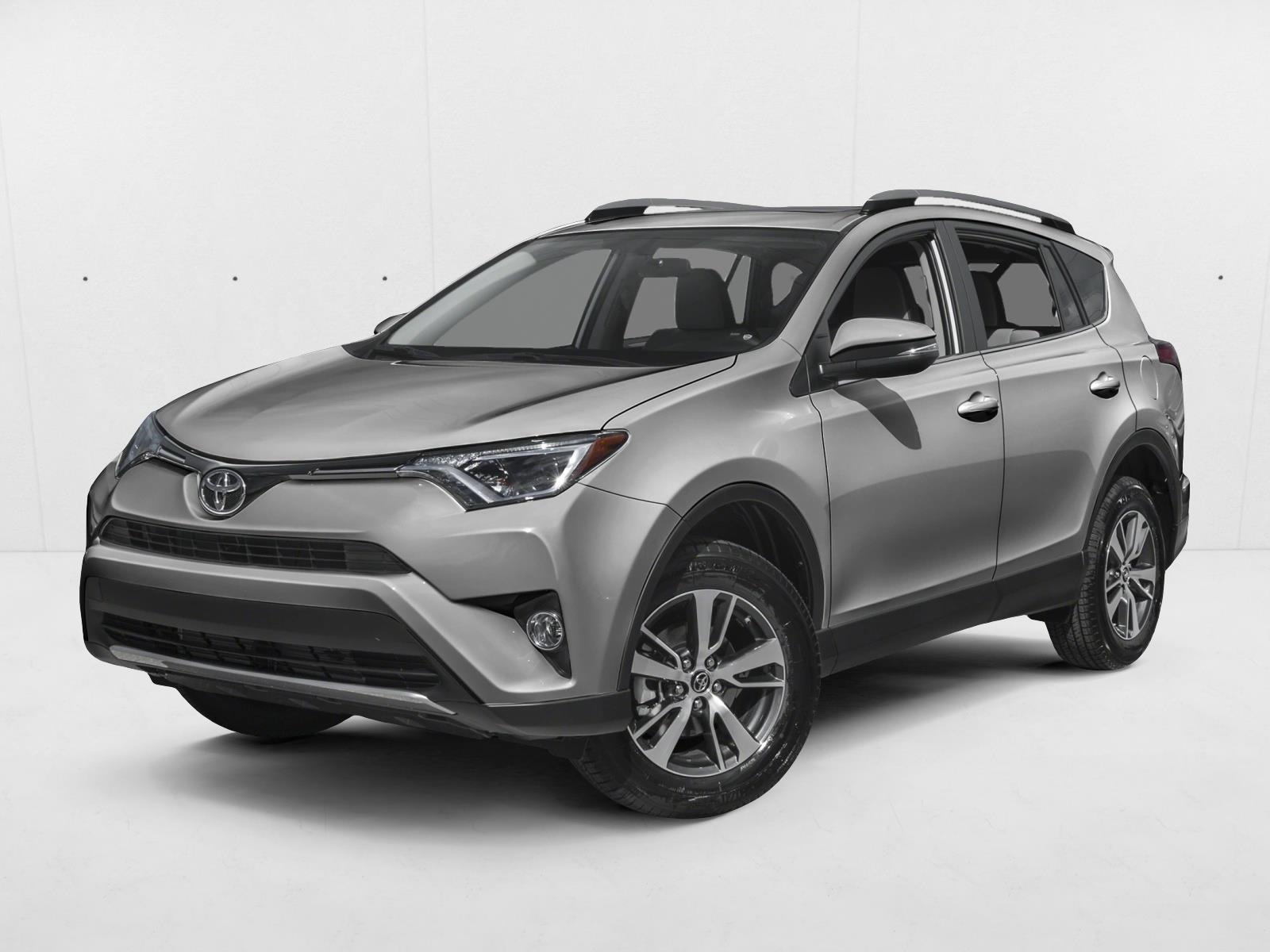 2016 Toyota RAV4 XLE's photo