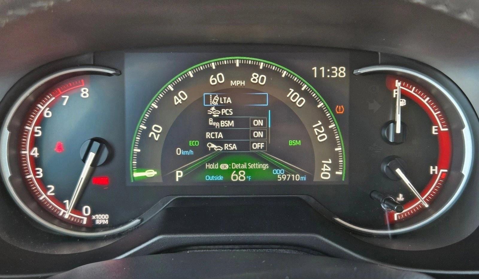 2024 Toyota RAV4 XLE - Photo 11