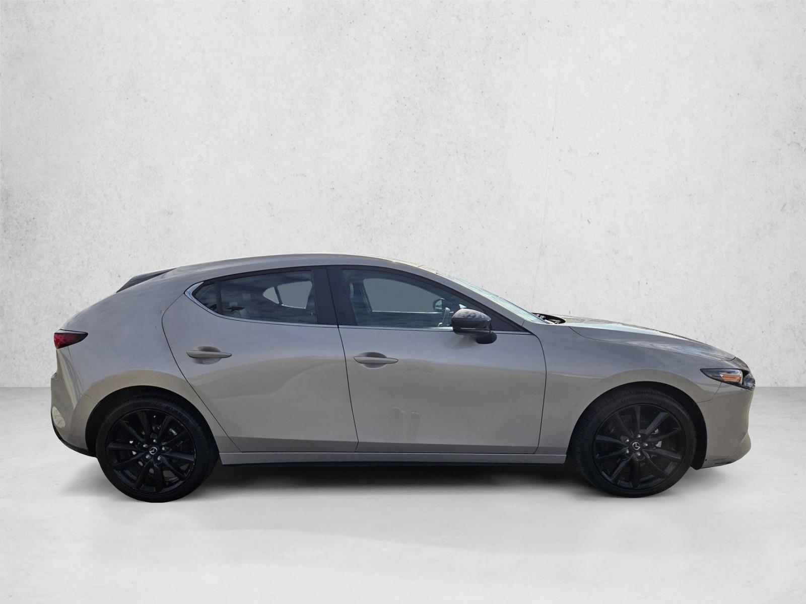 2024 Mazda Mazda3 Hatchback 2.5 Select Sport photo 4