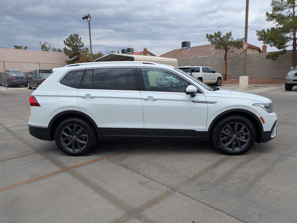 Used 2022 Volkswagen Tiguan 2.0T SE SUV