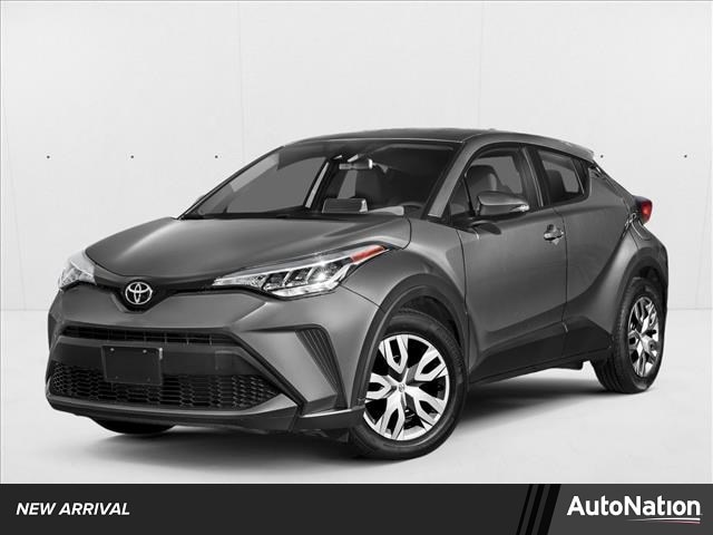 2022 Toyota C-HR XLE's photo