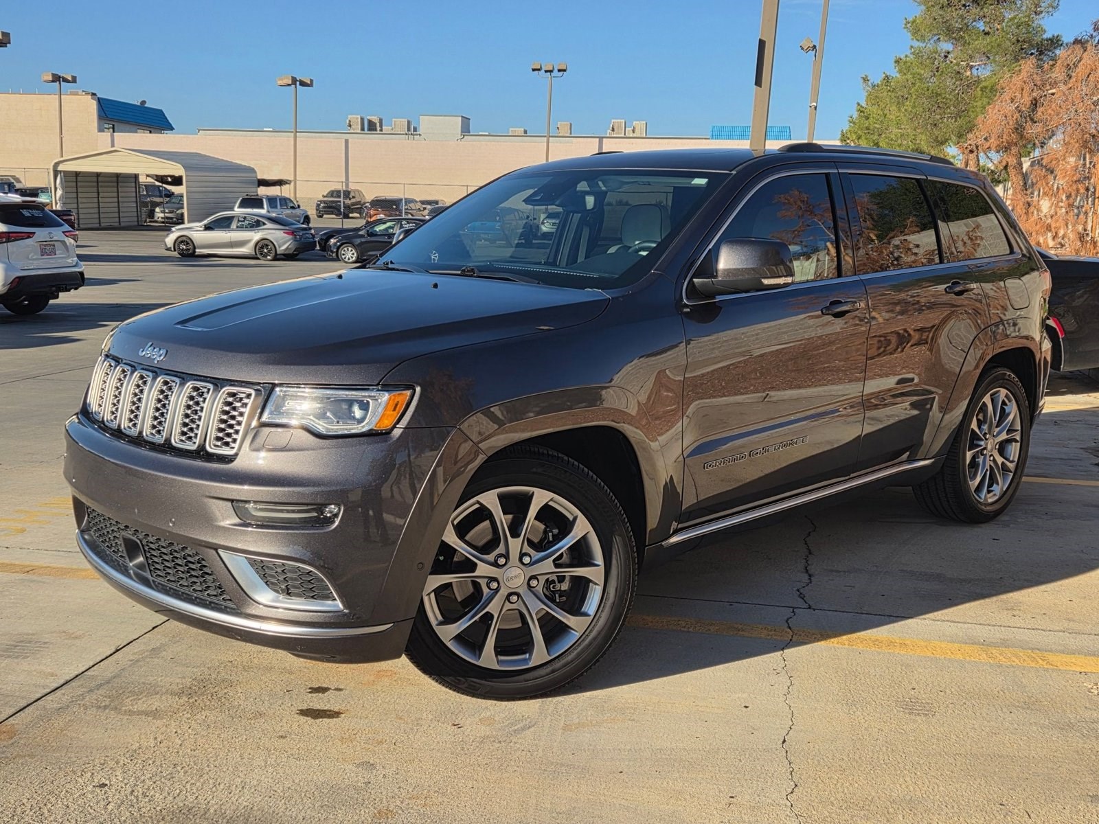 2020 Jeep Grand Cherokee Summit's photo