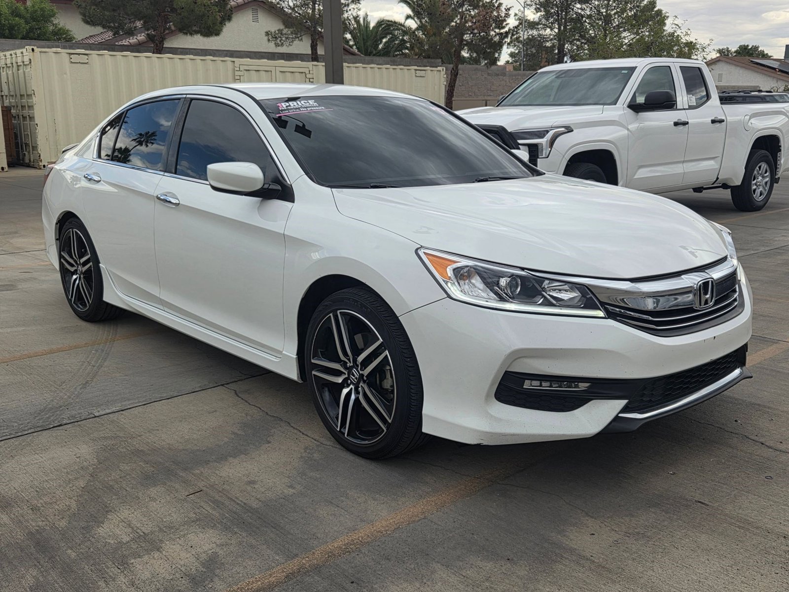 2017 Honda Accord Sport SE photo 3