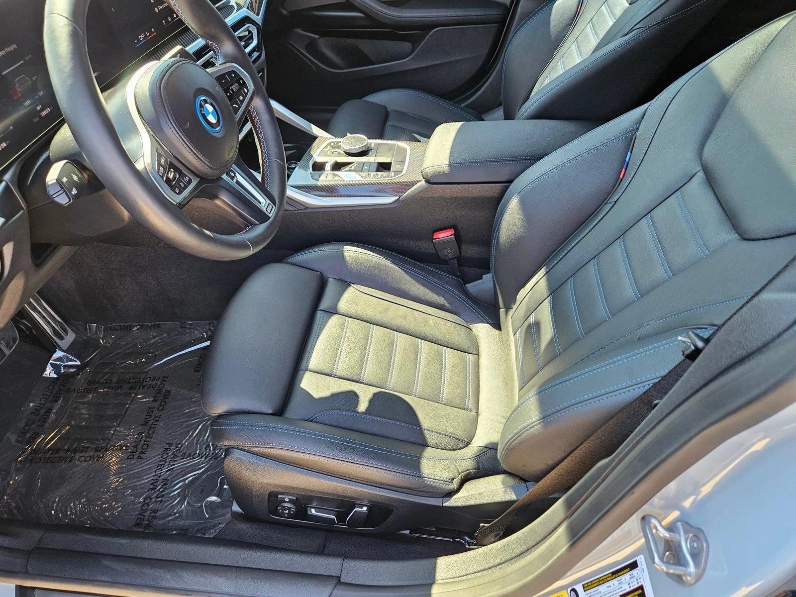 2024 BMW i4 M50 - Photo 16