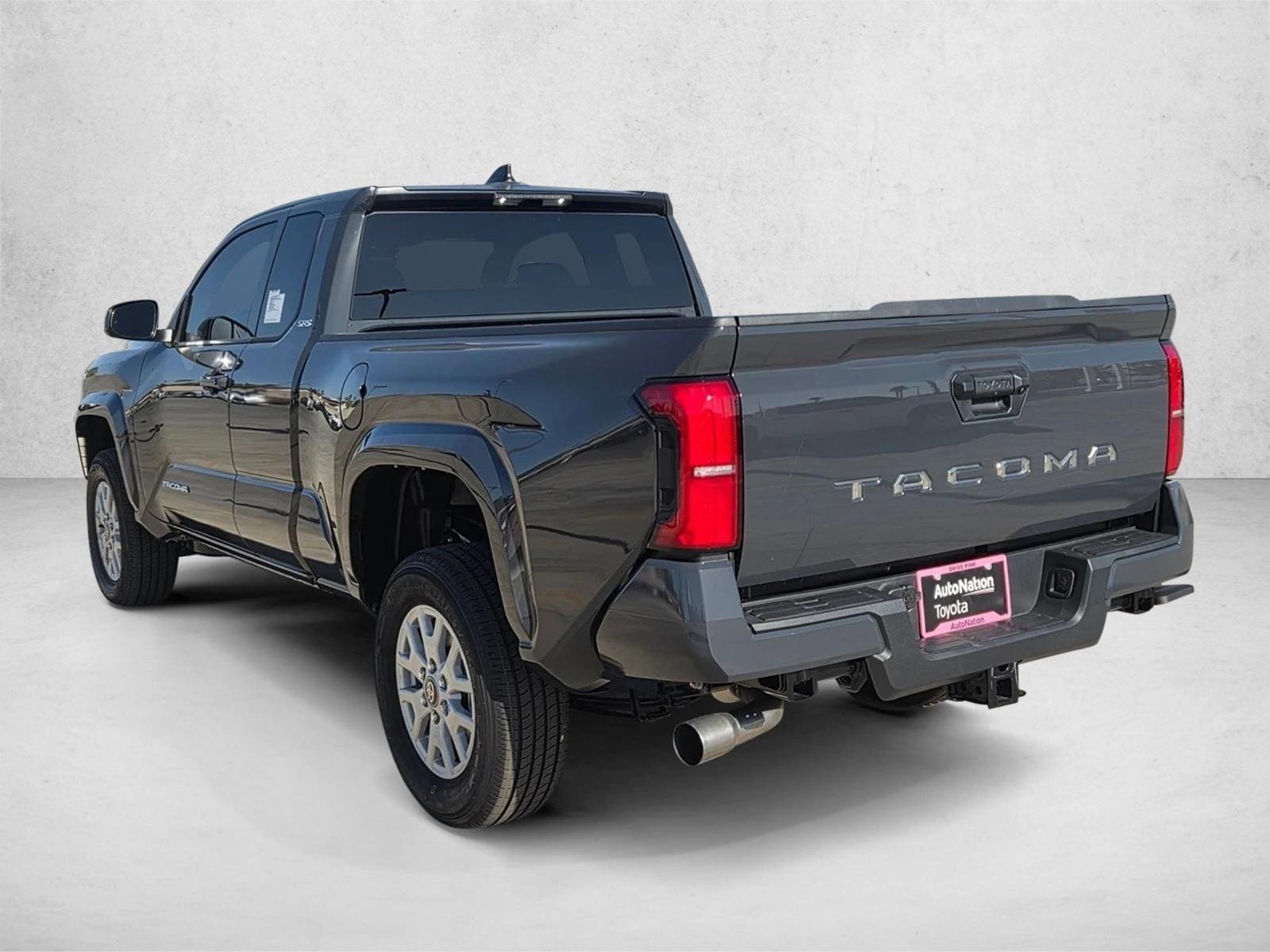 2026 Toyota Tacoma SR5 - Photo 9